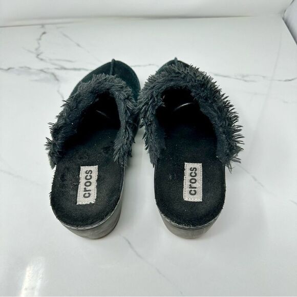 Crocs Faux Suede Fur Lined Clogs- Size 8 - Picture 8 of 14
